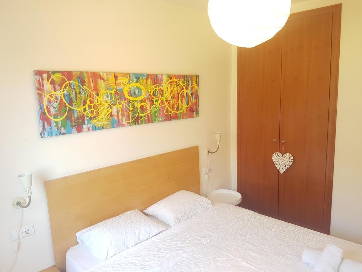 Beautiful Apartment 75M2 With View At The Beach, Pool, Parking Roses Zewnętrze zdjęcie