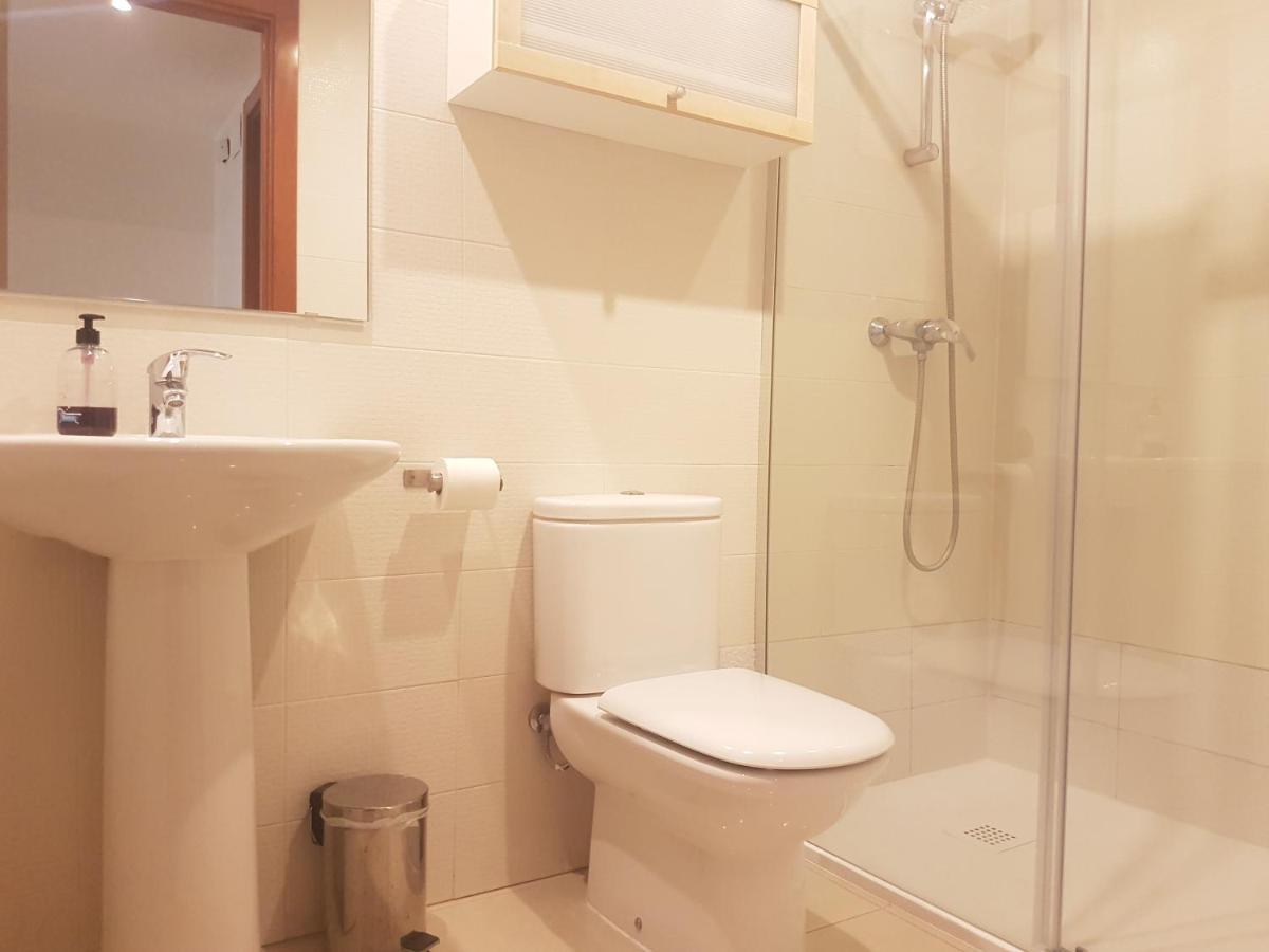 Beautiful Apartment 75M2 With View At The Beach, Pool, Parking Roses Zewnętrze zdjęcie